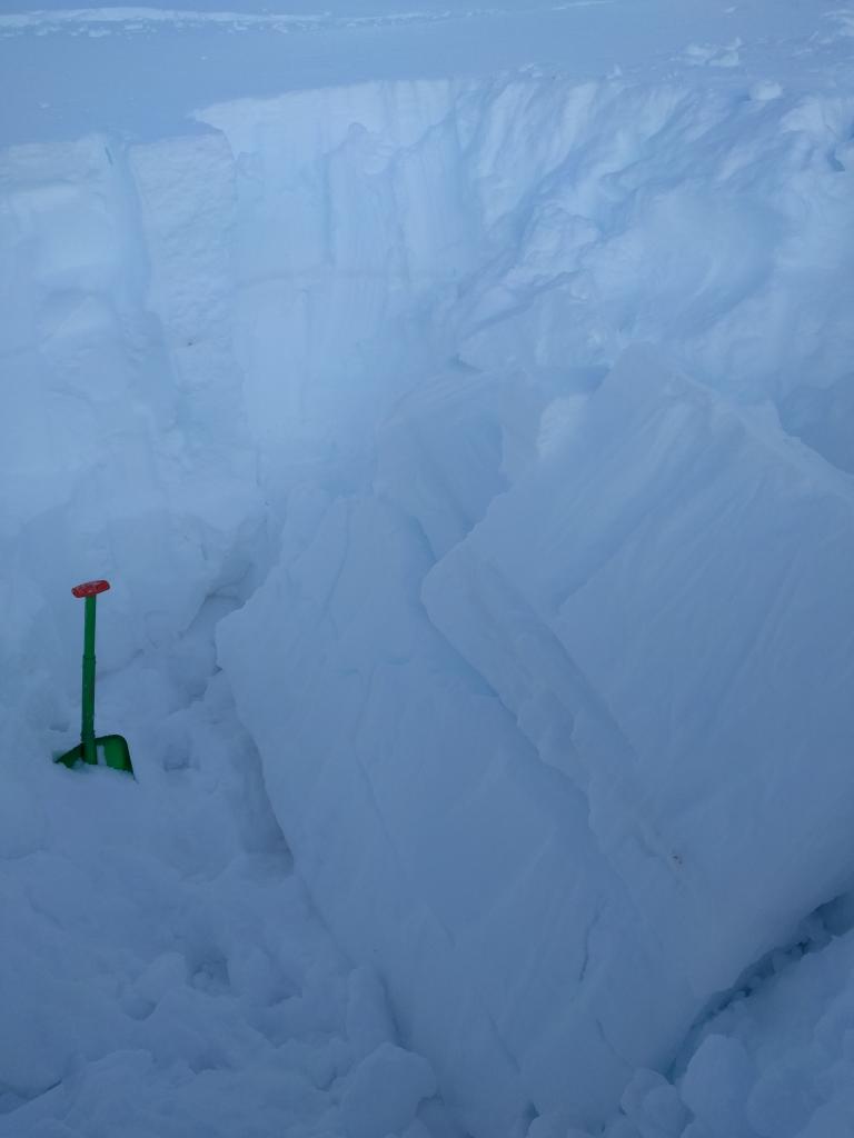  PST that failed while isolating the column on the <a href="/avalanche-terms/faceted-snow" title="Angular snow with poor bonding created from large temperature gradients within the snowpack." class="lexicon-term">facet</a> <a href="/avalanche-terms/snow-layer" title="A snowpack stratum differentiated from others by weather, metamorphism, or other processes." class="lexicon-term">layer</a> 160 below the surface 