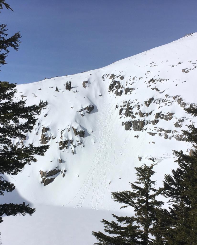  South facing slope showing evidence of previous wet loose activity. 