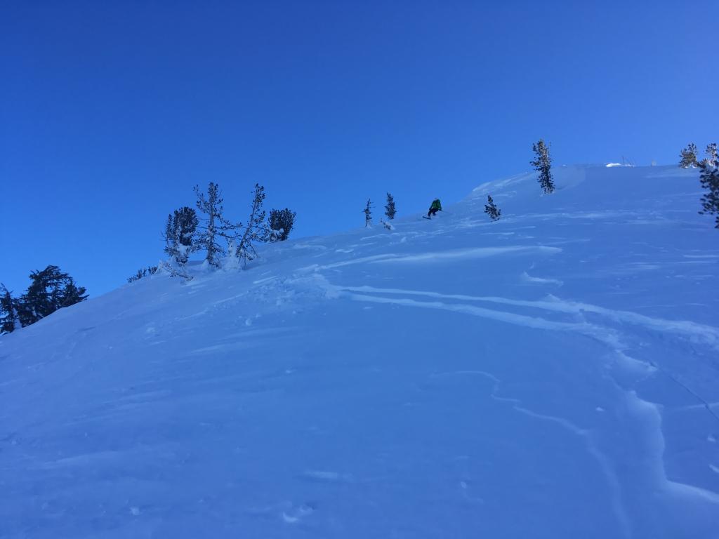  Variable wind affected &amp; consolidated powder looking S at ridge 