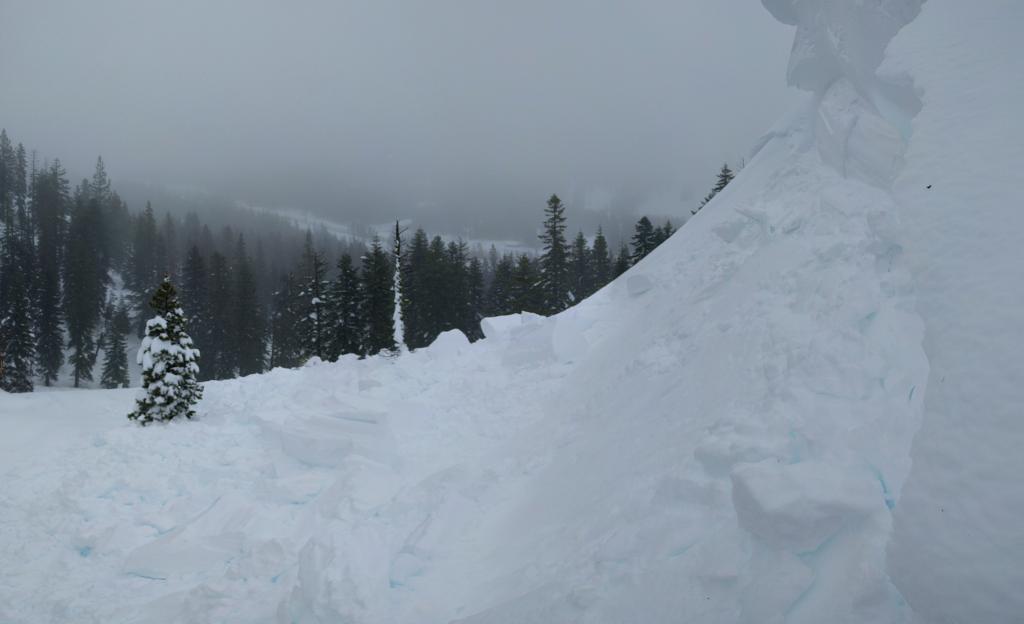  <a href="/avalanche-terms/cornice" title="A mass of snow deposited by the wind, often overhanging, and usually near a sharp terrain break such as a ridge. Cornices can break off unexpectedly and should be approached with caution." class="lexicon-term">Cornice</a> and <a href="/avalanche-terms/avalanche" title="A mass of snow sliding, tumbling, or flowing down an inclined surface." class="lexicon-term">avalanche</a> debris. 