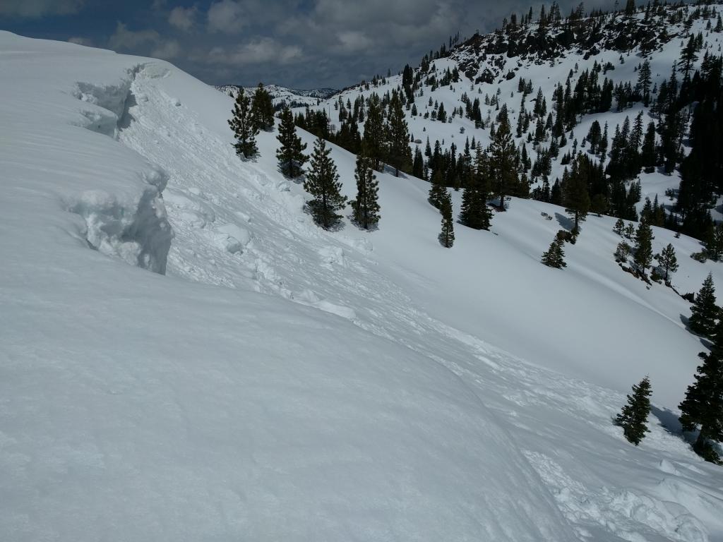  Large <a href="/avalanche-terms/cornice" title="A mass of snow deposited by the wind, often overhanging, and usually near a sharp terrain break such as a ridge. Cornices can break off unexpectedly and should be approached with caution." class="lexicon-term">cornice</a> <a href="/avalanche-terms/collapse" title="When the fracture of a lower snow layer causes an upper layer to fall. Also called a whumpf, this is an obvious sign of instability." class="lexicon-term">collapse</a> likely from 4/18/2017 
