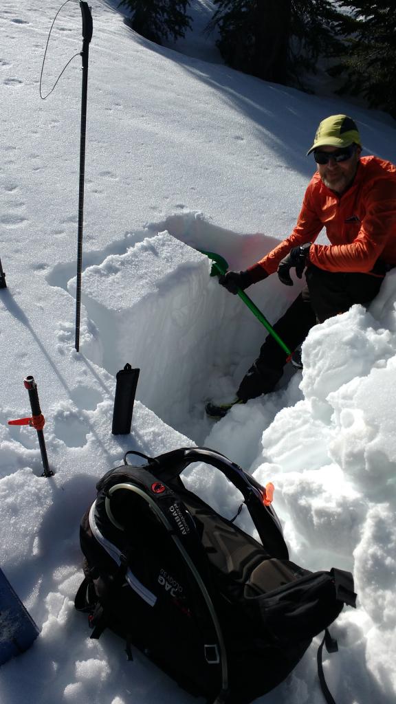  <a href="/avalanche-terms/snowpit" title="A pit dug vertically into the snowpack where snow layering is observed and stability tests may be performed. Also called a snow profile." class="lexicon-term">Snowpit</a> at noted lat/long with inconsequential ECTN result within most recent storm snow. 