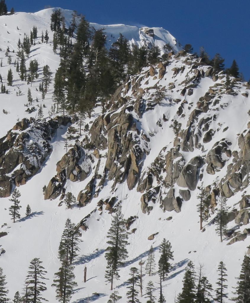  South facing steep rocks lining Echo Bowl at approximately 9:30am. 