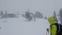 Strong to gale force W winds along the summit ridge.