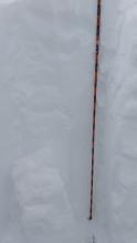 1.75 m (5.75 ft) of storm snow. CTH results with broken failure planes within the storm snow. ECTX in same pit.