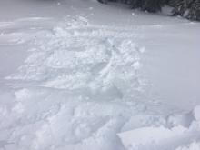 Large cornice chunks did not initiate propagation or cracking on slopes below.