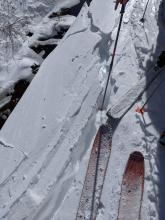 Skier triggered collapse of an unsupported drift next to a creek that failed on the Jan 4 weakness.