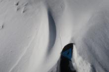In very small wind loaded areas, some drifts were showing signs of cohesion. 
