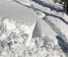 Thick, wind affected slab that broke around my bomb hole, although no significant propagation (at least on this slope)