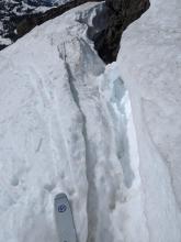 Large cracks along the backside of cornices