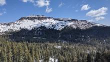 Snow coverage on the SW and W aspects on Castle Peak