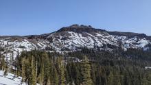 Lots of dirt showing on the SW side of Castle Peak.