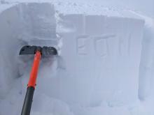 Snowpit test targeting the Jan 4 rain crust at 7600 ft on a NE aspect with ECTN results.