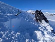 At 8800ft above Lost Lakes, both ECTs propagated, consistent with a recent avalanche