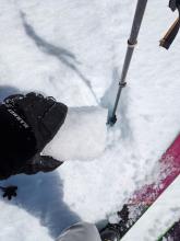 A 3 inch thick melt-freeze crust existed on top of deep wet snow at 9200 ft on a SE aspect at 10:40 am.